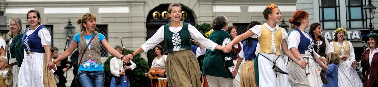 Bauerntänze