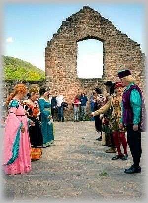 Renaissance-Tänze auf der Hardenburg